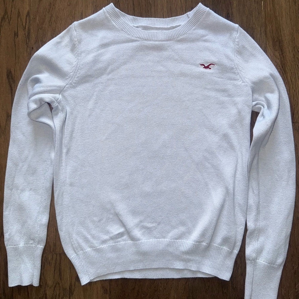 Hollister Light Gray Crewneck Sweater